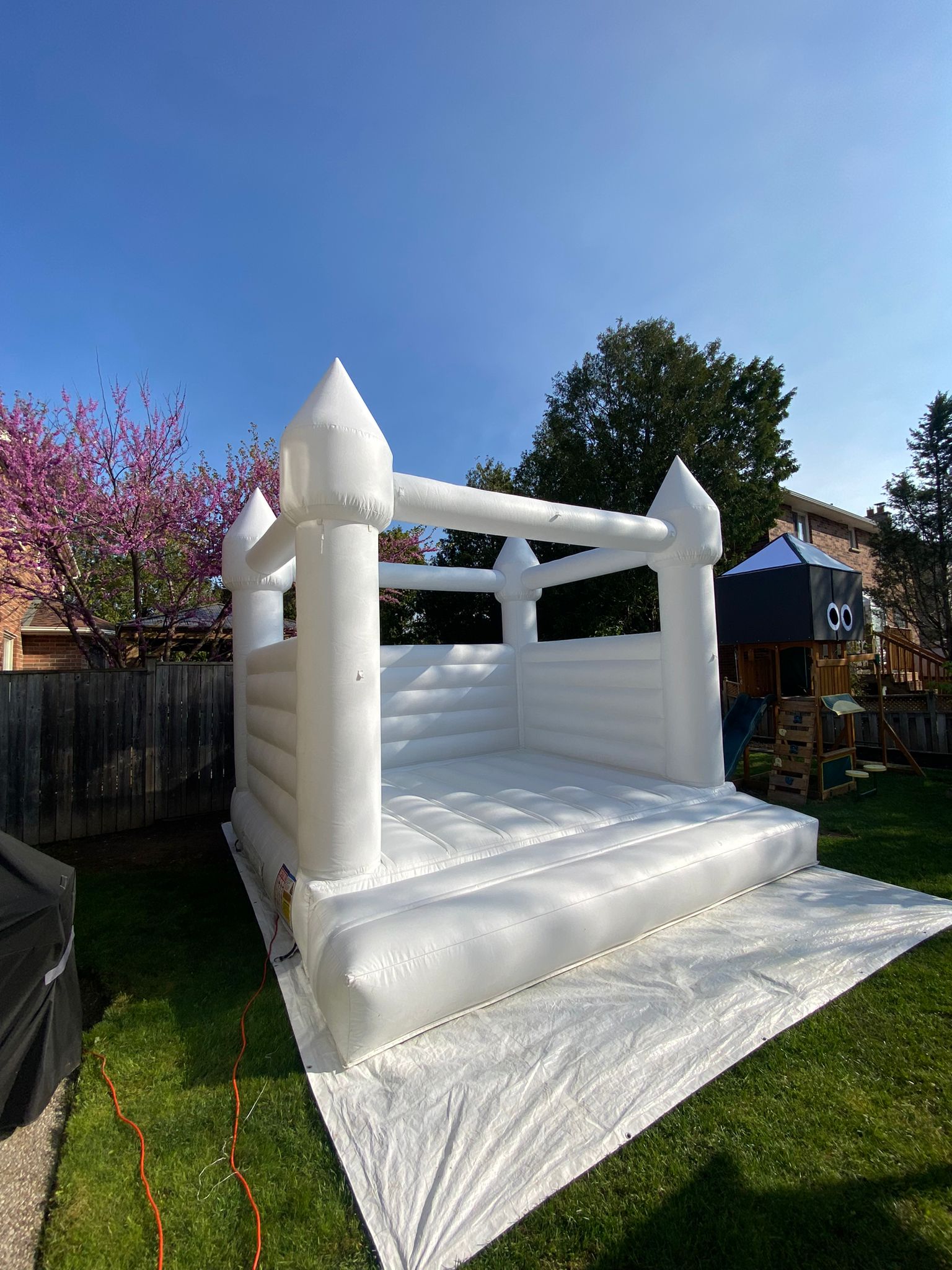 14ft x 14ft White Adult Bouncy Castle - Jayde's Bouncy Castle Rentals